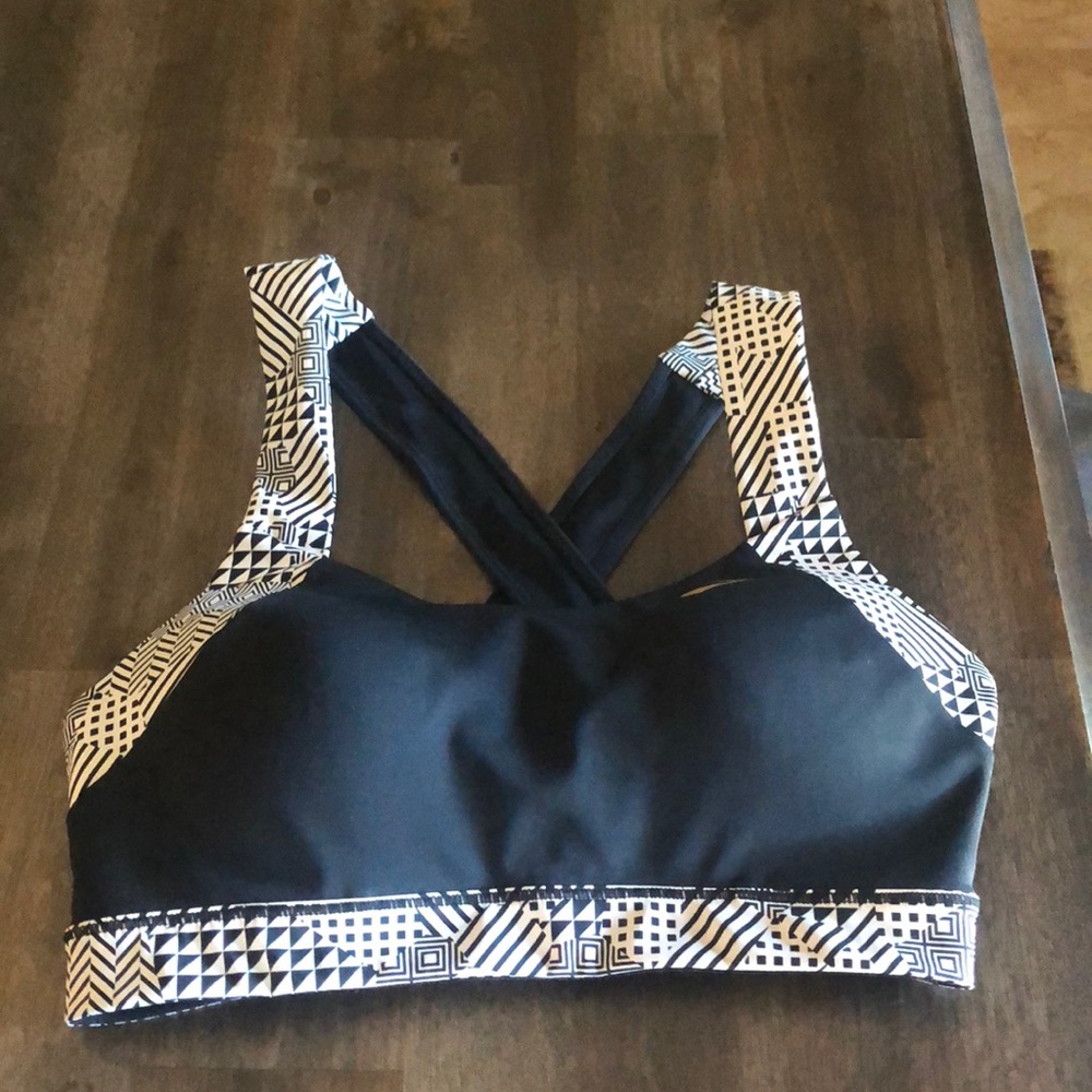 Brooks sports bra